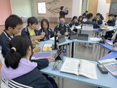 学校一位学生说：“AI东西的使用